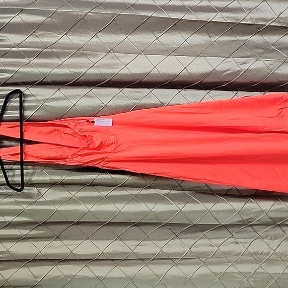 NWT- ASTR The Label ‘Keava’ GORGEOUS Linen Halter Flare Skirt Midi Dress - Picture 7 of 7